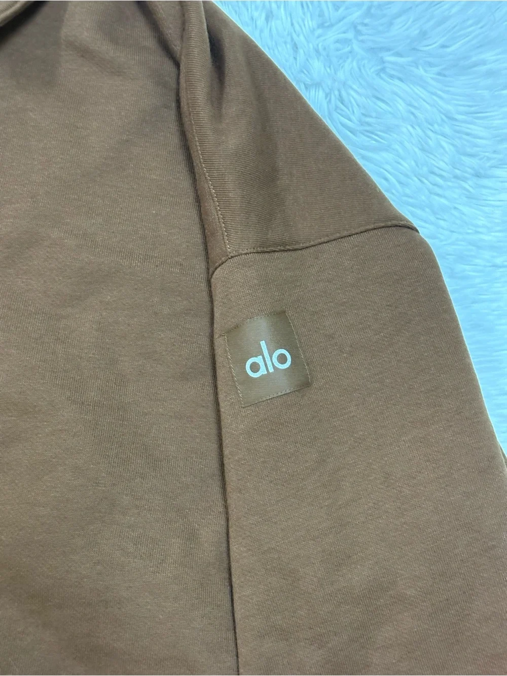 ALO Yoga Cropped Polo Sweatshirt in Brown